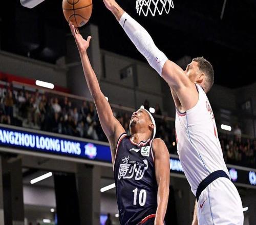 保羅重返快船首秀！大勝廣州47分！歡迎來(lái)到NBA！